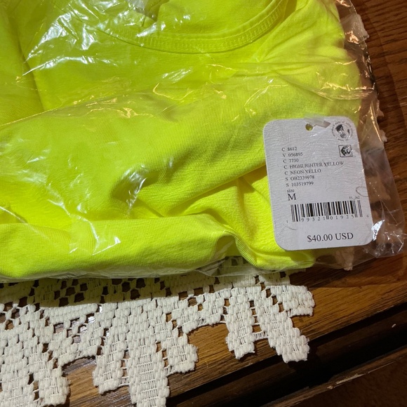 FP Movement by Free People Hot Shot Twist Tank in Highlighter Yellow Sz M NWT - Picture 6 of 6